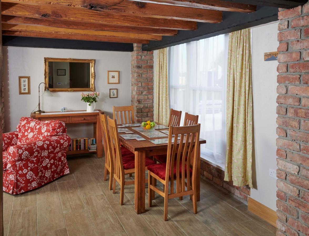 Ballykeel Farm, Mourne Mountains Ballymartin Buitenkant foto